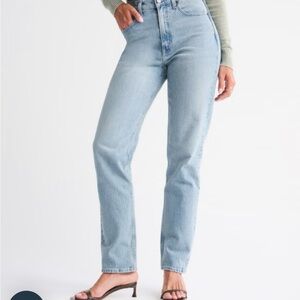 Abercrombie Curve Love 90s Ultra High Rise Straight Jeans with Split Hem